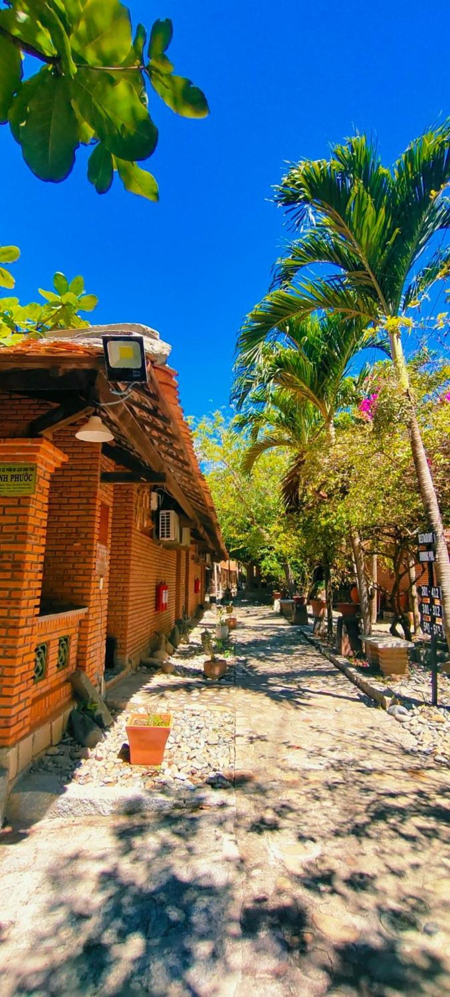 Wild Beach Boutique Resort Ninh Phuoc Exteriör bild