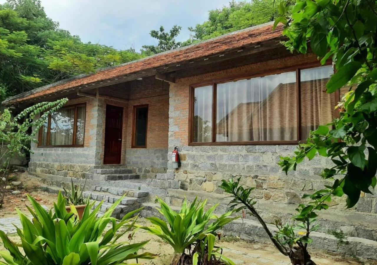 Wild Beach Boutique Resort Ninh Phuoc Exteriör bild