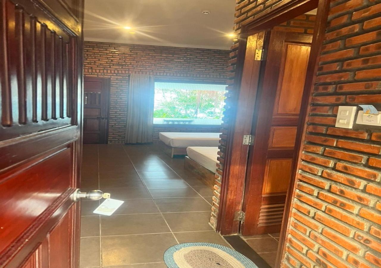 Wild Beach Boutique Resort Ninh Phuoc Exteriör bild